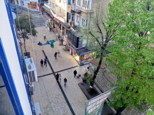 İZMİT FETHİYE CADDESİNDE KİRALIK İŞ YERİ