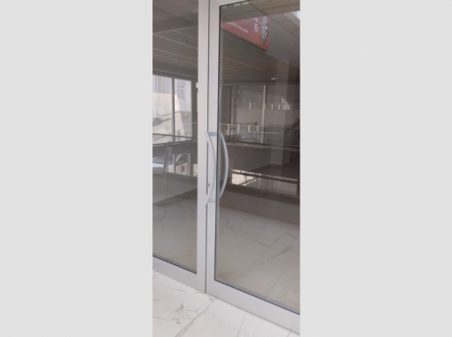 YARIMCAPARK İŞ MERKEZİNDE KİRALIK DÜKKAN